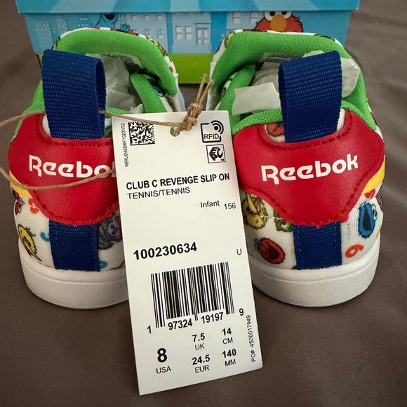 BNWT Reebok Sesame Street Kids Slip-On Sneakers - Picture 3 of 6